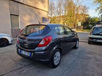 Usata Opel Corsa Cosmo 101 CV (74 kW) 2012 Grigio Berlina