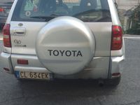 usata Toyota RAV4 2.0i 16V cat 5 porte