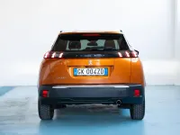 Usata Peugeot 2008 Allure 131 CV (96 kW) 2022 Arancione SUV