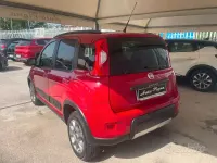 Usata Fiat Panda 4x4 Lounge 85 CV (62 kW) 2014 Rosso Utilitaria