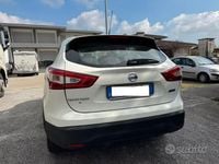 Usata Nissan Qashqai Tekna 110 CV (80 kW) 2016 Bianco SUV