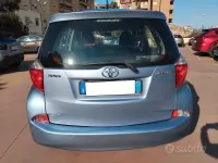 Usata Toyota Verso-S Active 99 CV (72 kW) 2011 Bluazzurro Monovolume
