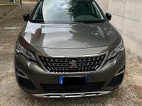 Usata Peugeot 3008 130 CV (95 kW) 2019 Verde SUV