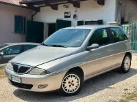 Usata Lancia Ypsilon 60 CV (44 kW) 2001 Grigio Utilitaria