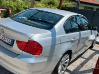 Usata BMW 318 143 CV (105 kW) 2010 Grigio Berlina