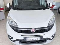 Usata Fiat Doblò Trekking 105 CV (77 kW) 2015 Bianco Monovolume