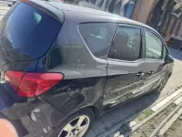 Usata Opel Meriva Selection 110 CV (80 kW) 2011 Nero Monovolume