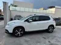 Usata Peugeot 2008 Allure 115 CV (84 kW) 2015 Bianco SUV