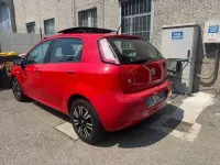 Usata Fiat Punto 84 CV (61 kW) 2012 Bordeaux pastello Utilitaria