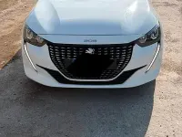Usata Peugeot 208 101 CV (74 kW) 2023 Bianco Utilitaria