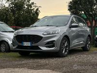 Usata Ford Kuga 120 CV (88 kW) 2022 Grigio SUV
