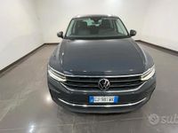 Usata VW Tiguan Life 122 CV (89 kW) 2022 Grigio SUV