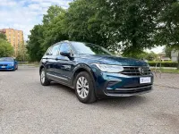 Usata VW Tiguan Life 131 CV (96 kW) 2021 Verde SUV