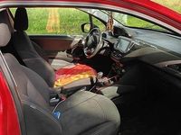 Usata Peugeot 208 68 CV (50 kW) 2018 Utilitaria