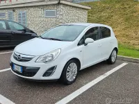 Usata Opel Corsa 75 CV (55 kW) 2011 Bianco Utilitaria