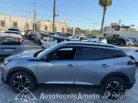 Usata Peugeot 2008 Allure 101 CV (74 kW) 2022 Bianco SUV
