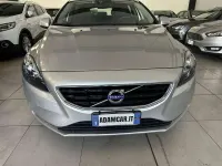 Usata Volvo V40 R-Design Momentum 120 CV (88 kW) 2016 Argento Berlina