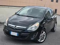Usata Opel Corsa 95 CV (69 kW) 2012 Nero Utilitaria