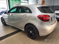 Usata Mercedes A180 Premium 122 CV (89 kW) 2016 Grigio Berlina