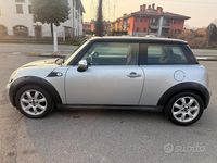 Usata Mini Cooper D 108 CV (79 kW) 2010 Grigio Utilitaria