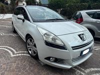 Gebraucht Peugeot 5008 Allure 112 PS (82 kW) 2011 Weiß Van / Kleinbus