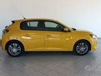 Usata Peugeot 208 Active 75 CV (55 kW) 2021 Giallo Utilitaria