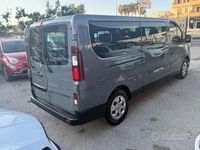 Usata Renault Trafic 150 CV (110 kW) 2024 Grigio Monovolume