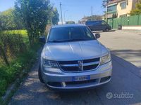 Usata Dodge Journey 140 CV (102 kW) 2008 Grigio SUV