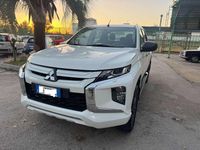 Usata Mitsubishi L200 Invite 150 CV (110 kW) 2021 Bianco Pick-up