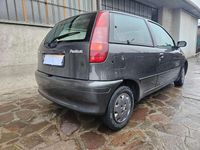 Usata Fiat Punto 54 CV (39 kW) 1993 Grigio Berlina