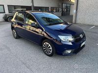Usata Dacia Sandero Stepway 90 CV (66 kW) 2017 Blu Berlina