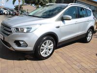 Usata Ford Kuga Titanium 120 CV (88 kW) 2017 Grigio SUV
