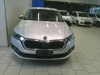 Usata Skoda Octavia 116 CV (85 kW) 2023 Argento metallizzato Berlina