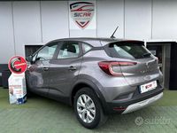 Usata Renault Captur Intens 93 CV (68 kW) 2022 Grigio SUV