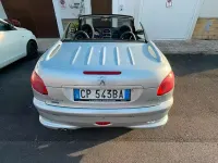 Usata Peugeot 206 CC 109 CV (80 kW) 2004 Grigio Cabrio