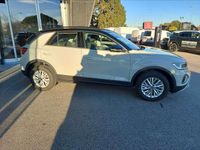 Usata VW T-Roc Life 110 CV (80 kW) 2024 Beige SUV