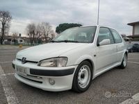 Usata Peugeot 106 118 CV (86 kW) 1999 Bianco Utilitaria
