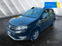 Usata Dacia Sandero Stepway 90 CV (66 kW) 2017 Grigio Berlina