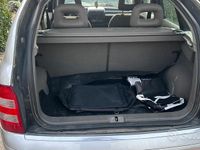 Usata Audi A2 75 CV (55 kW) 2003 Grigio Utilitaria