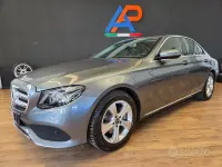 Usata Mercedes E200 184 CV (135 kW) 2017 Grigio Berlina
