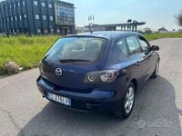 Usata Mazda 3 105 CV (77 kW) 2003 Blu Berlina