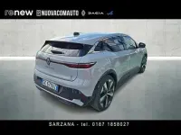 Usata Renault Megane E-Tech Techno 161 kW (220 CV) 2022 Grigio chiaro Utilitaria
