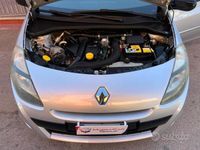 Usata Renault Clio II 75 CV (55 kW) 2011 Grigio Utilitaria