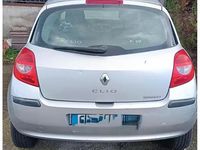 Usata Renault Clio II 75 CV (55 kW) 2006 Grigio Utilitaria
