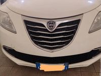 Usata Lancia Ypsilon Gold 69 CV (50 kW) 2011 Bianco Utilitaria