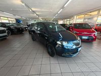Usata Lancia Ypsilon Silver 69 CV (50 kW) 2021 Blu Utilitaria