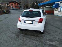 usata Toyota Yaris - 2015