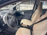 Usata Peugeot 107 68 CV (50 kW) 2008 Nero Utilitaria