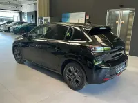 Usata Peugeot 208 Allure 110 CV (80 kW) 2025 Nero Utilitaria