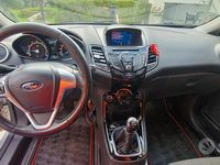Usata Ford Fiesta Titanium 97 CV (71 kW) 2015 Grigio Berlina